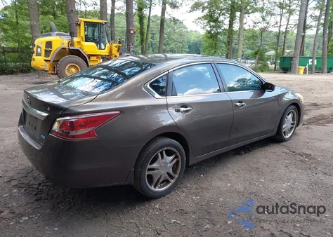 2013 Nissan Altima 2.5 S from USA, damaged, VIN 1N4AL3AP3DC142720